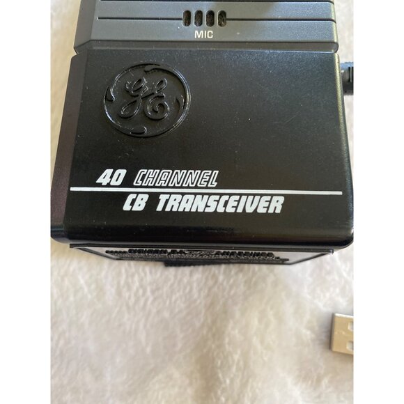 Vintage GE 40 Channel CB Transceiver (stranger things) FCC ID G9H3-5979 untested - Picture 2 of 8